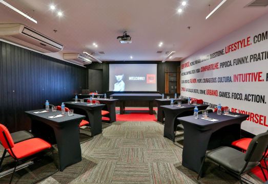 Radisson Red Campinas Hotel Overview