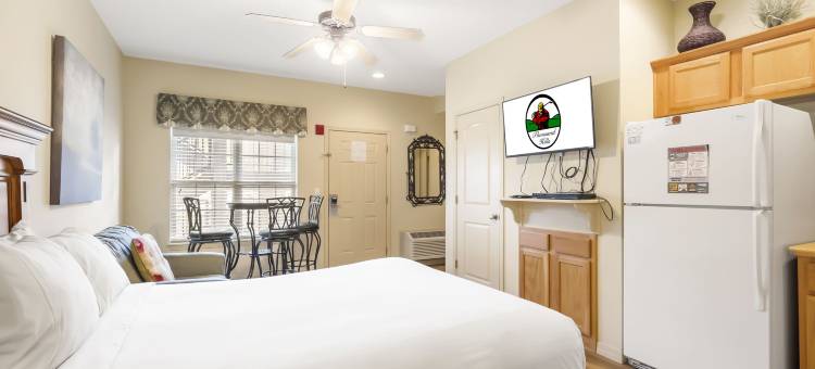 Kitchenette and Access to Exclusive Show Tickets - Cozy Getaway图片