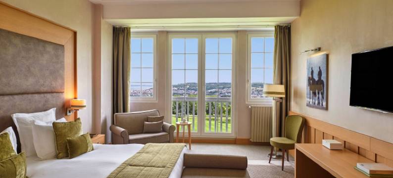 巴里尔高尔夫酒店(Hôtel Barrière l'Hôtel du Golf)图片