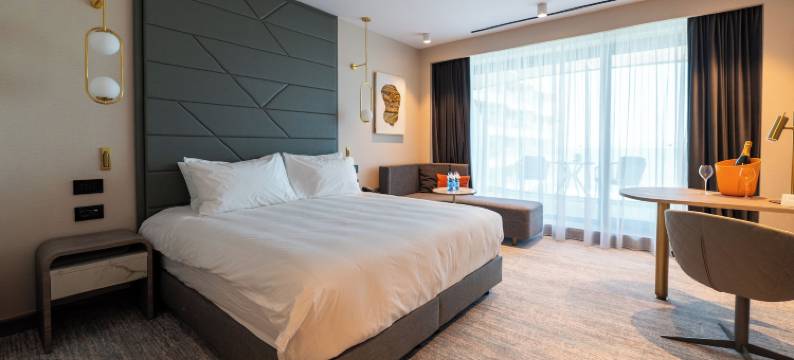 洲际酒店集团康斯坦察玛玛亚海滩皇冠假日酒店(Crowne Plaza CONSTANTA - MAMAIA BEACH by IHG)图片