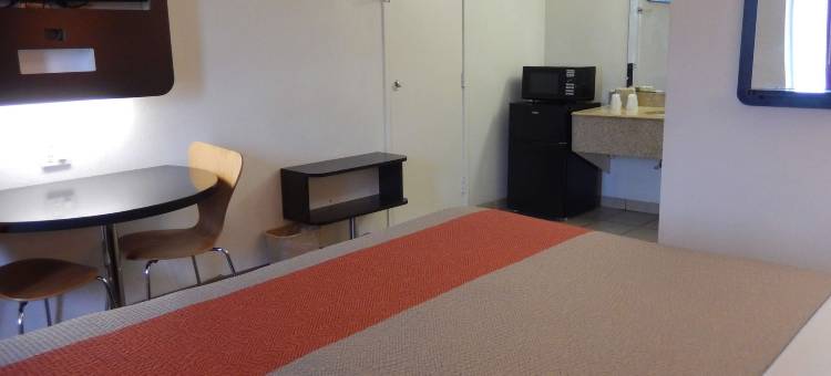 6克卢特汽车旅馆(Motel 6 Clute, TX)图片