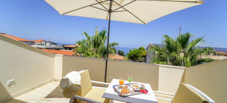 里亚齐绿洲套房酒店(Suite Hotel l'Oasi di Riaci)图片