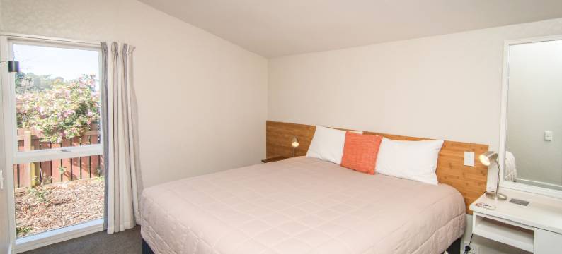 雪松汽车旅馆(Cedar Lodge Motel)图片