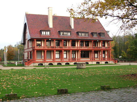 T 胡格荷光家庭旅馆