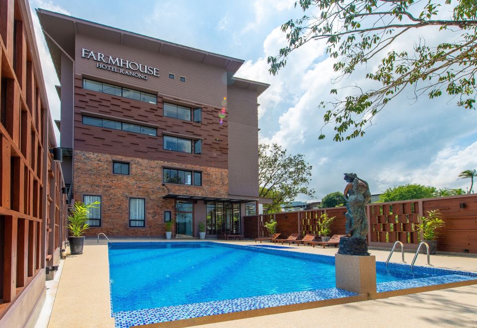 The Farm House Hotel RanongHotel Overview