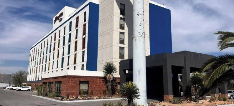 希尔顿萨尔蒂洛佐娜机场欢朋酒店(Hampton by Hilton Saltillo)图片