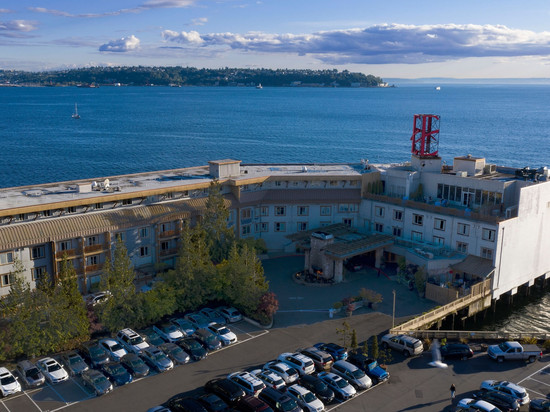 厄齐沃特贵族山庄酒店