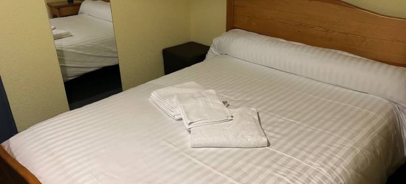 Aux环球旅行者(Aux Globe Trotters)图片