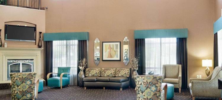 托皮卡西北舒适套房酒店(Comfort Suites Topeka Northwest)图片