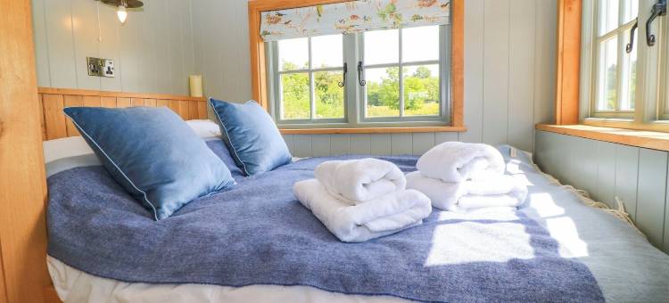 鹅鸣小屋(Goose Whistle Hut)图片