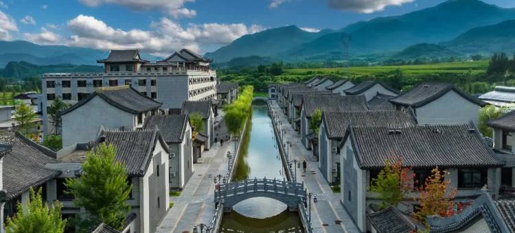 桓仁江南水镇酒店图片