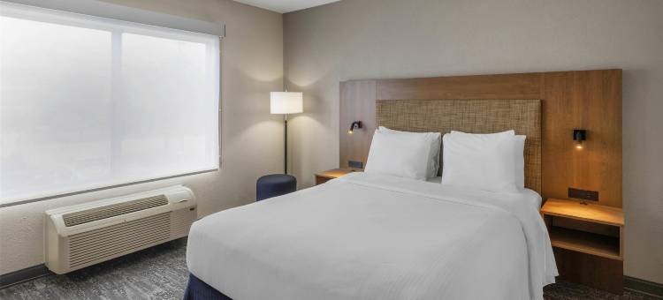 贝斯特韦斯特路易斯维尔南-谢泼兹维尔酒店(Best Western Louisville South/Shepherdsville)图片