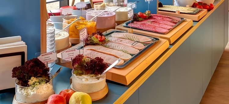 柏林东边画廊梅宁阁酒店(MEININGER Hotel Berlin East Side Gallery)图片