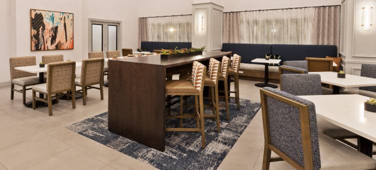 拉内特/西点欢朋酒店(Hampton Inn & Suites Lanett - West Point)图片