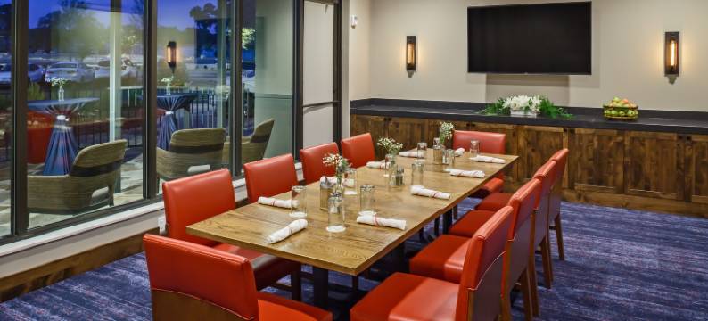 波尔贝维希尔顿逸林酒店(The Bevy Hotel Boerne - a Doubletree by Hilton)图片