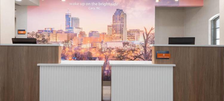 罗利卡瑞拉昆塔温德姆套房酒店(La Quinta Inn & Suites by Wyndham Raleigh Cary)图片