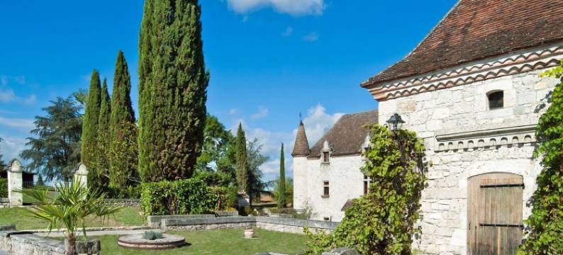 Château in Nouvelle-Aquitaine with Pool & Views图片