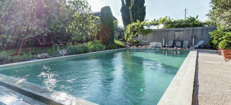 Cottage in Oppède with Poolside Bliss图片