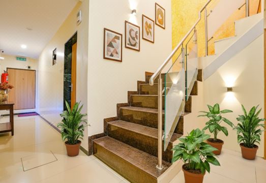 FabHotel Prakash Inn - Nr Mumbai International Airport Hotel Overview