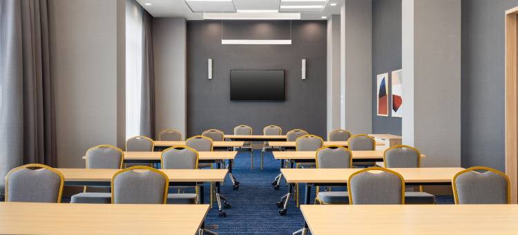 蒙特利尔圣洛朗机场智选假日酒店(Holiday Inn Express AÉROPORT MONTRÉAL - ST-LAURENT)图片