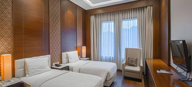 阿琼大酒店(Grand Arjuna Hotel)图片