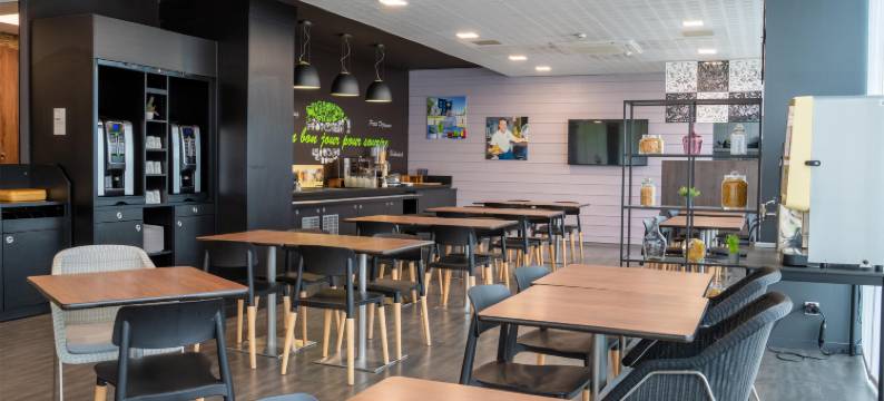 贝尔福特蒙贝利亚约恩西恩车站康铂酒店(Campanile Belfort Montbeliard - Gare la Jonxion)图片