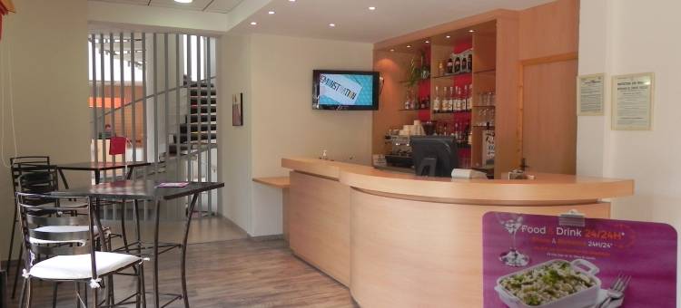 宜必思赛特巴拉吕克莱班安康水疗酒店(Ibis Sète Balaruc les Bains Bien-être et Spa)图片