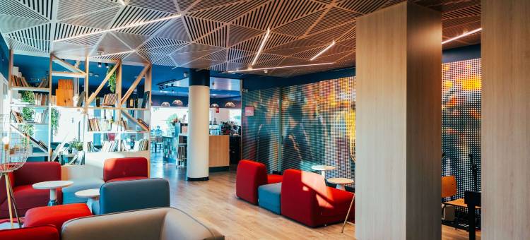 宜必思马德里阿尔卡拉格瑞纳酒店(Ibis Madrid Alcala de Henares la Garena)图片