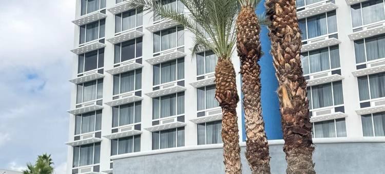 菲尼克斯中城智选假日套房酒店(Holiday Inn Express & Suites Phoenix - Midtown by IHG)图片