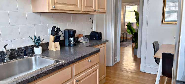 位置优越的一卧室公寓 - Hinman D2(Perfectly Located 1BR - Hinman D2)图片