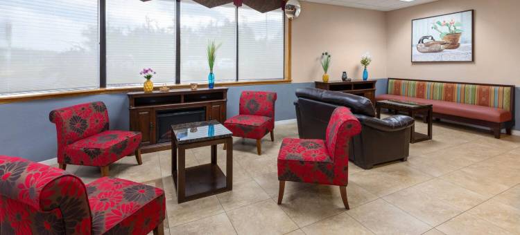 格雷林华美达酒店及会议中心(Ramada by Wyndham Grayling Hotel & Conference Center)图片