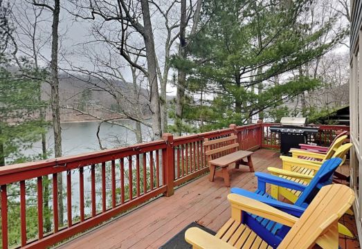 Loch Haven Hotel Overview