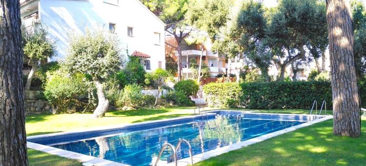 西班牙海滩和市中心附近的别墅(Villa Near Beach & Town Center in Spain)图片