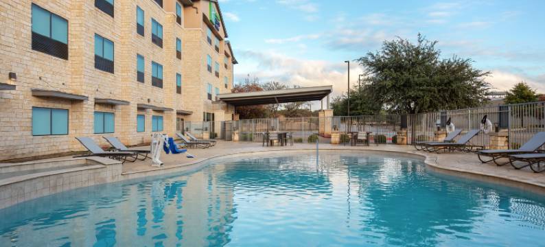 德里平斯普林斯洲际智选假日套房酒店-奥斯汀地区(Holiday Inn Express & Suites DRIPPING SPRINGS - AUSTIN AREA by IHG)图片