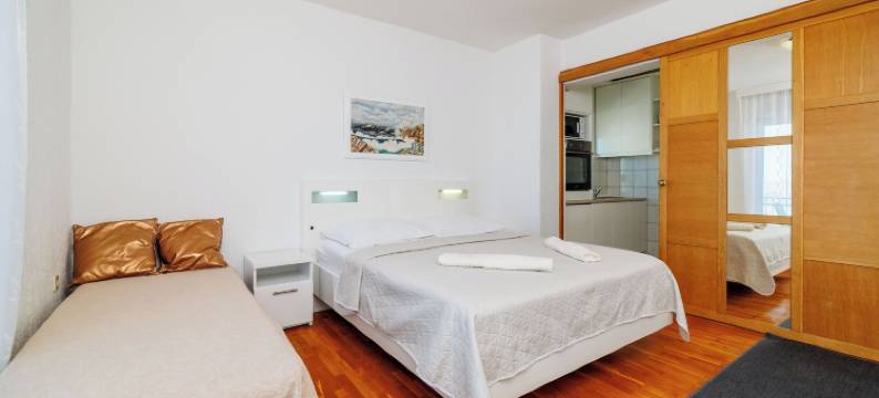 玛丽哈公寓酒店(Apartments Marija Senj)图片