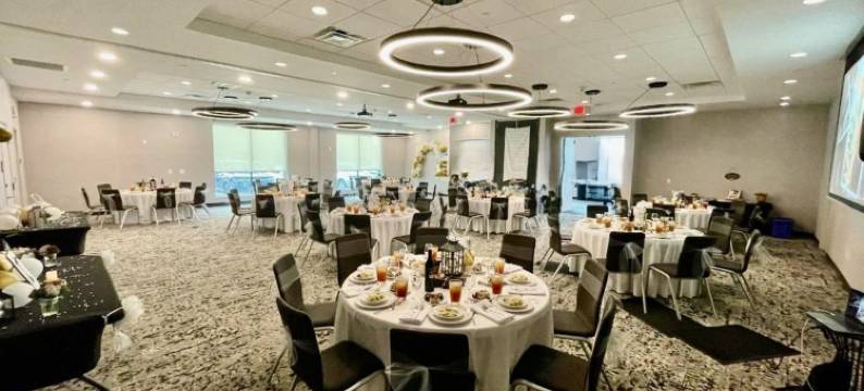 假日酒店及套房 朱丽叶山-纳什维尔地区 by IHG(Holiday Inn & Suites MT JULIET – NASHVILLE AREA by IHG)图片