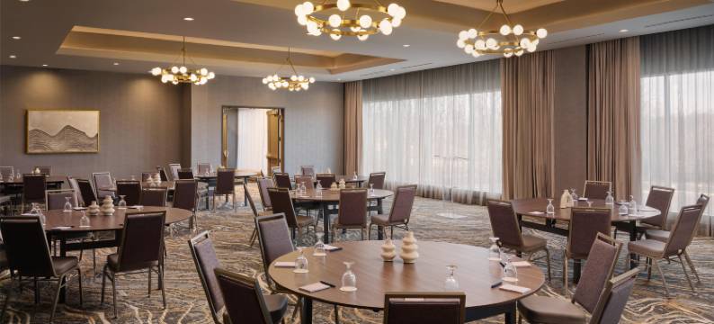 希尔顿逸林酒店 格林维尔机场(Doubletree by Hilton Greenville Airport)图片