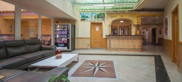 阿古尔酒店(Hotel Agur)图片