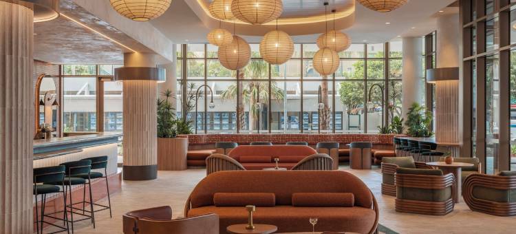 阿瓦尼穆魯拉巴海滩酒店(Avani Mooloolaba Beach Hotel)图片