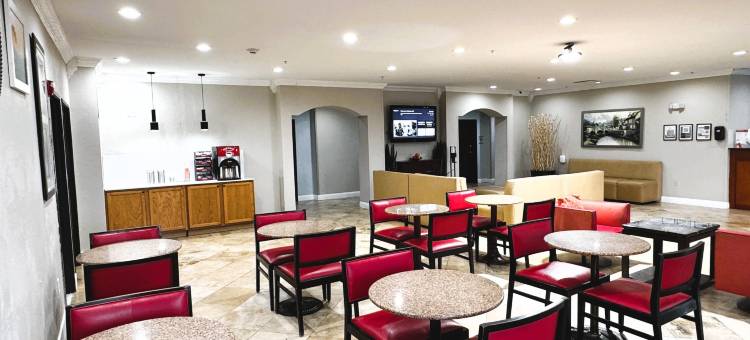 麦卡莱斯特69号公路上的品质套房酒店(Quality Inn & Suites McAlester on Hwy 69 & 270)图片