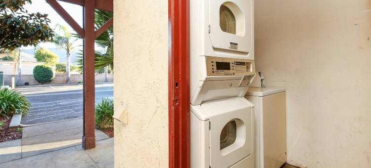 隆波克红顶客栈(Red Roof Inn Lompoc)图片
