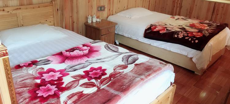 新都桥沁玲民宿图片