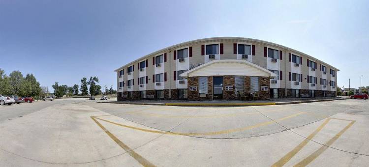温德姆速8酒店柯克斯维尔-大学区(Super 8 by Wyndham Kirksville University Area)图片