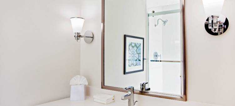 Four Points by Sheraton Cleveland Airport图片