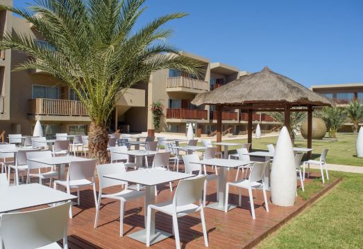 Oasis Salinas Sea Hotel Overview