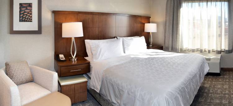 红鹿北Staybridge套房酒店(Staybridge Suites Red Deer North by IHG)图片