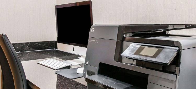 沃伦品质套房酒店 - 底特律(Quality Inn & Suites Warren - Detroit)图片