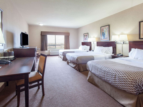 卡姆罗斯温德姆华美达酒店