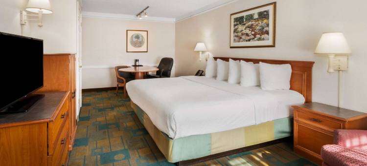 阿尔伯克基东北拉昆塔温德姆酒店(La Quinta Inn by Wyndham Albuquerque Northeast)图片