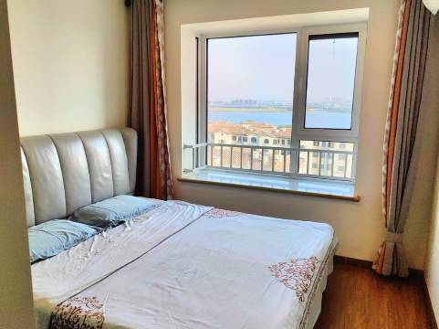 张小芳公寓(湖滨路分店)